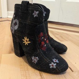 Unique Retro Embroidered Booties